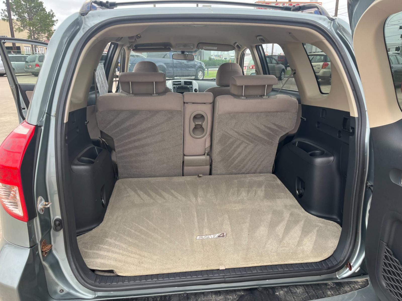 2008 green /TAN Toyota RAV4 Base I4 4WD (JTMBD33V685) with an 2.4L L4 DOHC 16V engine, 4-Speed Automatic transmission, located at 14700 Tomball Parkway 249, Houston, TX, 77086, (281) 444-2200, 29.928619, -95.504074 - Photo #13